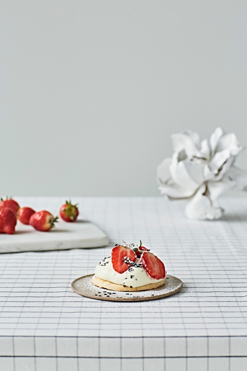 Aline-food-fraises_9864©Laetizia-Bazzoni